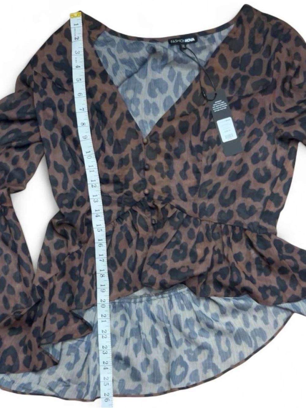 Fashion Nova Leopard Print Chiffon Blouse Size M NWT Bell Sleeve Top - Picture 7 of 8